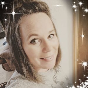 Meet your Posher, Della